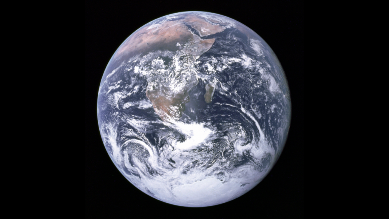 ¿Por qué parece redonda la Tierra en las fotografías tomadas desde el espacio?