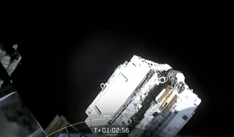 SpaceX lanza 60 satélites para la constelación de internet Starlink