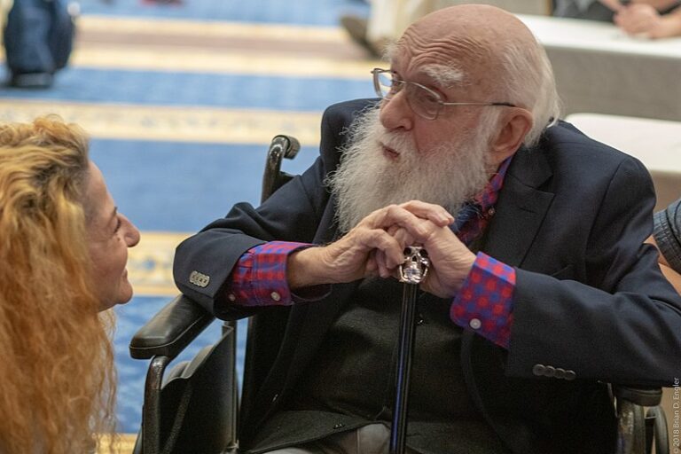 James Randi, el ilusionista que exponía charlatanes, falleció esta semana