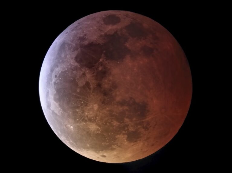 Así se vivió la «superluna de sangre» en diversas partes del mundo