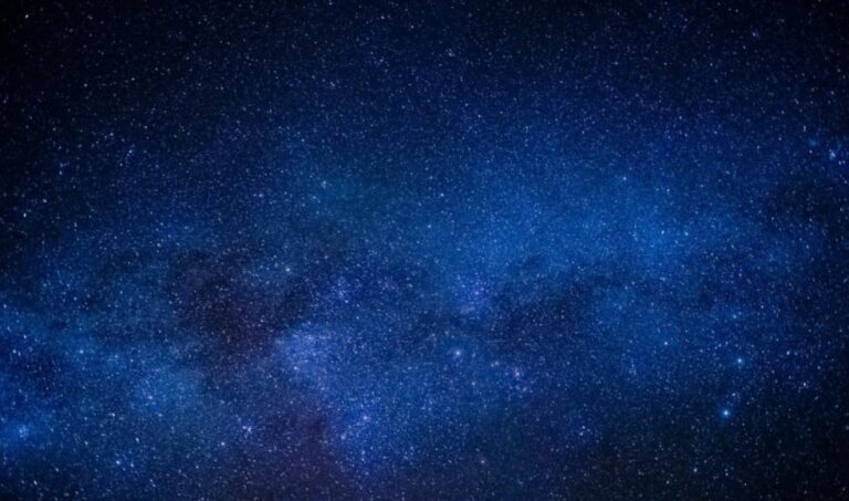Estudio calcula que habría 40 000 000 000 000 000 000 agujeros negros en el universo