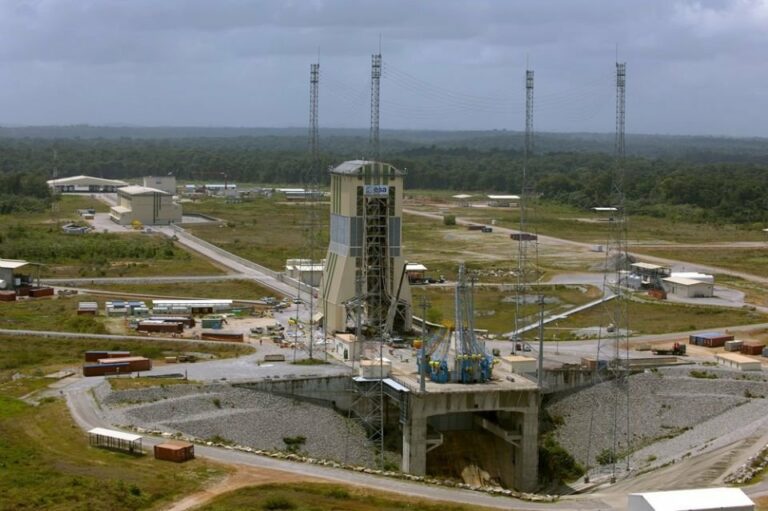 Rusia suspende los lanzamientos de sus cohetes Soyuz desde la Guyana Francesa 