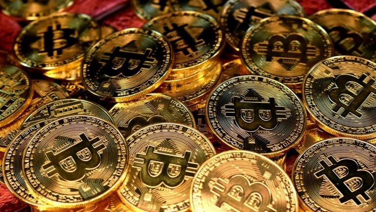 Las personas que invierten en criptomonedas tienen características comunes en su personalidad