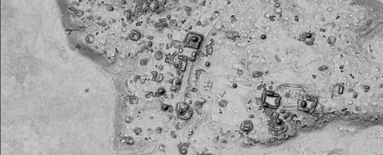 Arqueólogos descubren una ciudad maya perdida en la espesura de la selva mexicana