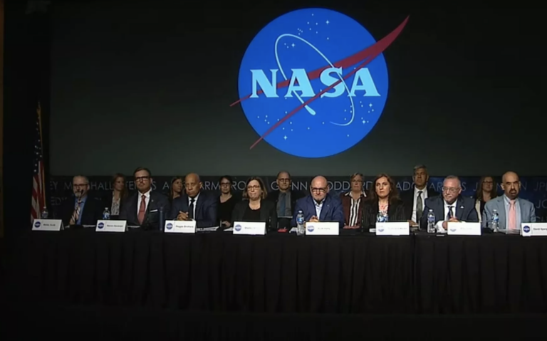 Equipo de la NASA que estudia los OVNIS presenta su hallazgos
