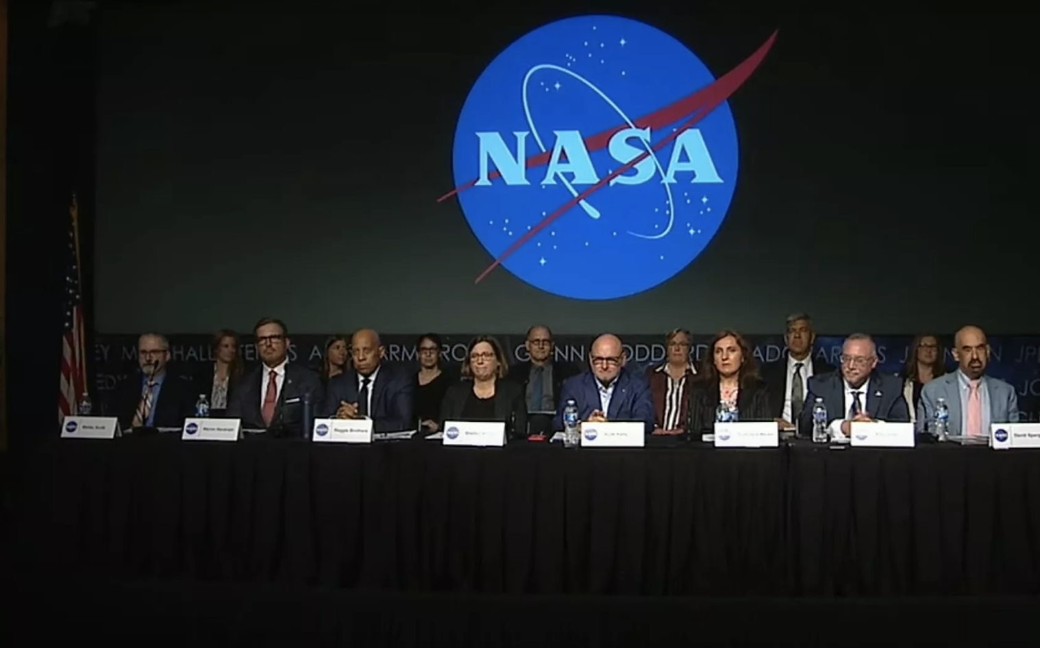 Equipo de la NASA que estudia los OVNIS presenta su hallazgos