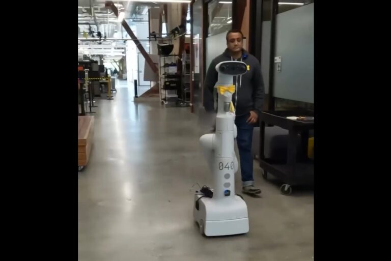 DeepMind demuestra un robot capaz de entender el contexto de unas oficinas
