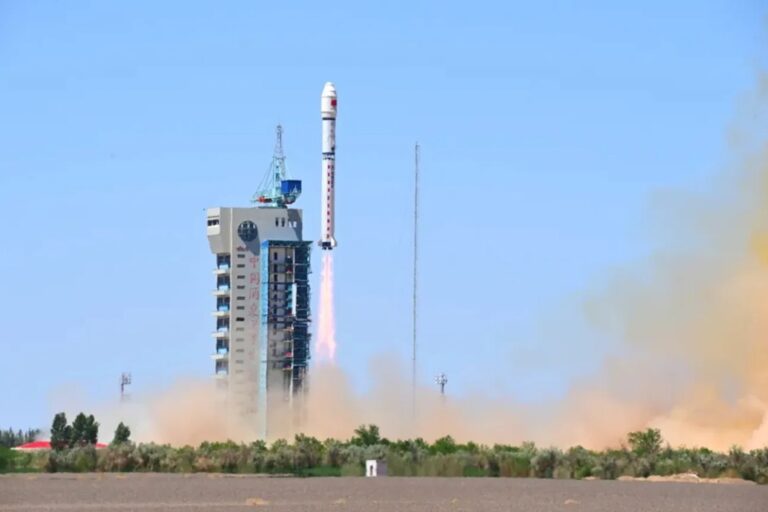 China comienza la construcción de una supercomputadora espacial