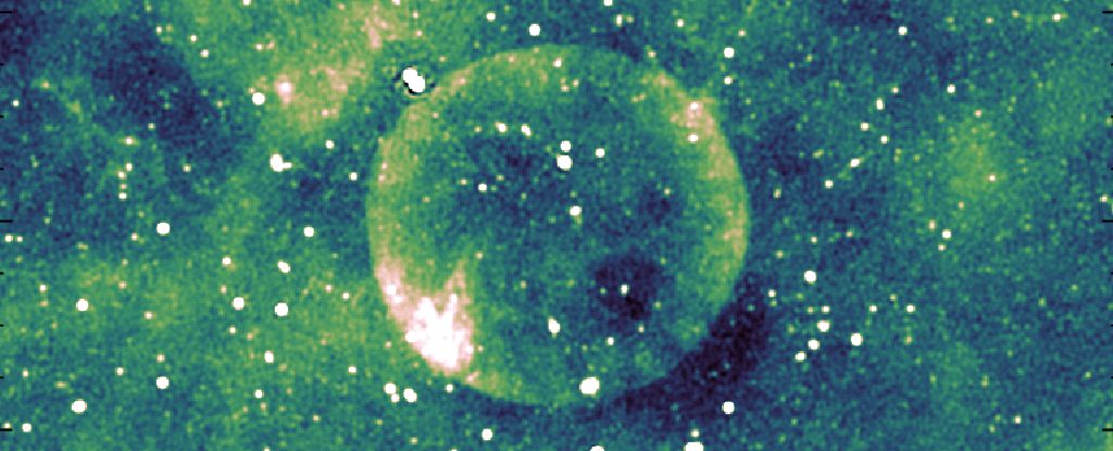 Astrónomos descubren esfera misteriosamente perfecta en el espacio