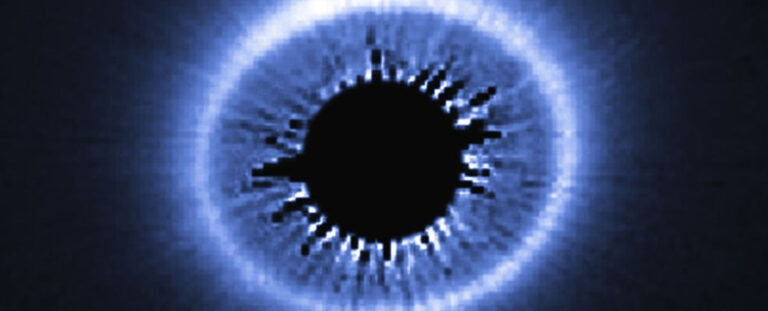 Por primera vez descubren agua alrededor de una estrella joven similar al Sol