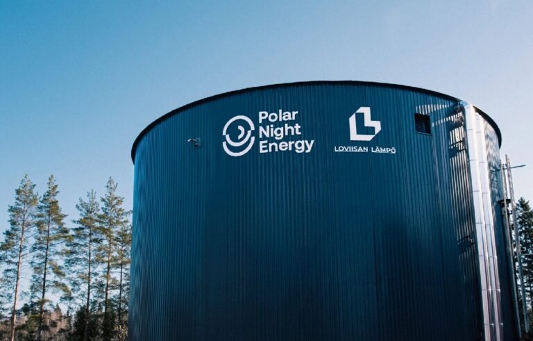 Finlandia está usando una batería gigante que usa arena