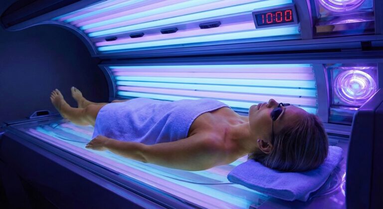 Un nuevo estudio revela que usar camas solares envejece décadas el ADN de la piel