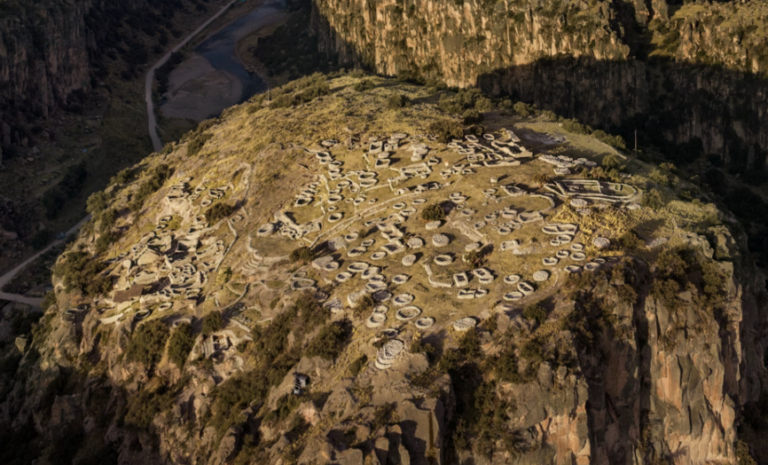 Ciudadela inca en Perú podría ser más grande que Machu Picchu