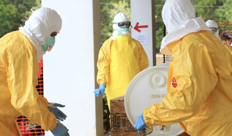 Desarrollan vacuna que podría proteger contra varios tipos de ébola
