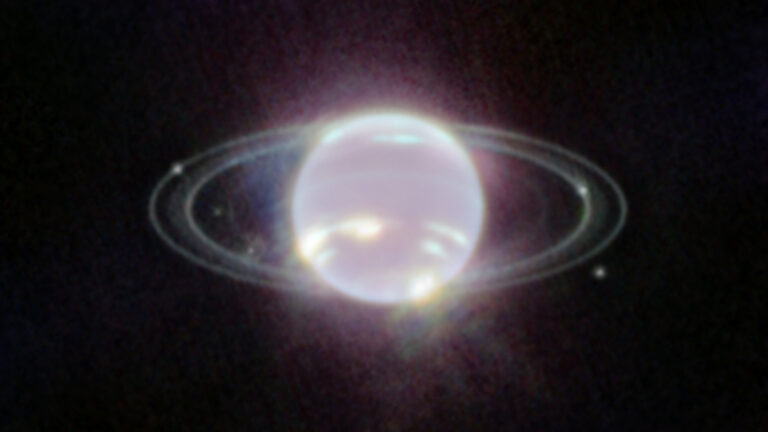Una extraña luna que orbita Neptuno podría ser la única superviviente de un apocalipsis