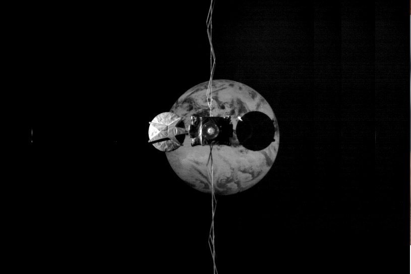 Empresa prueba robot espacial que ayudará a alargar la vida de los satélites
