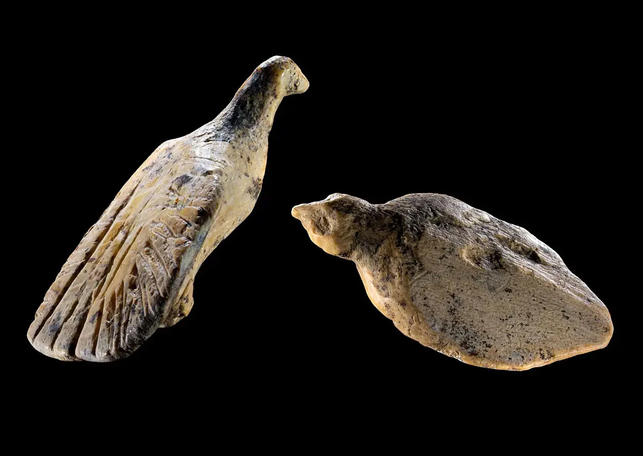 Descubren las figuras de la Edad de Hielo más pequeñas jamás encontradas